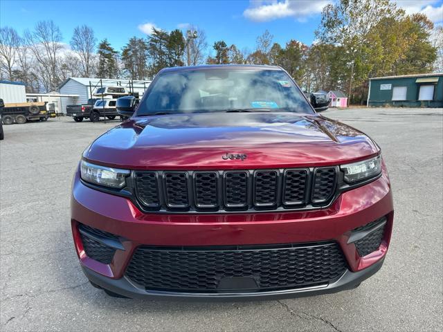 used 2024 Jeep Grand Cherokee car, priced at $37,397