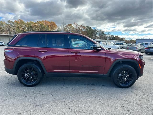 used 2024 Jeep Grand Cherokee car, priced at $37,397