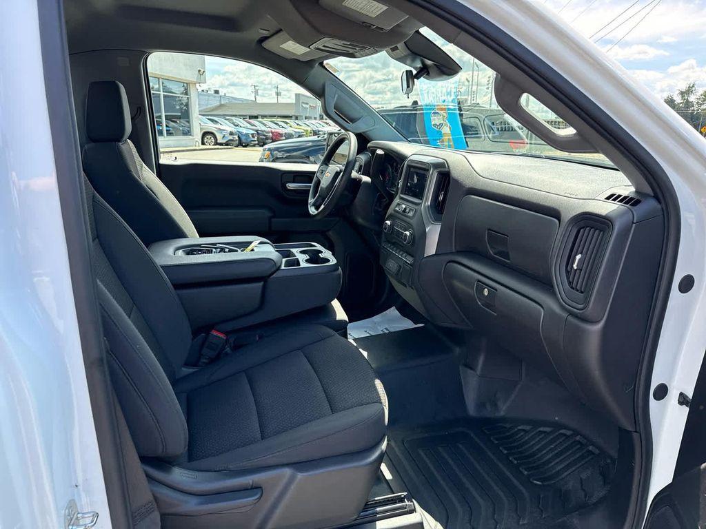 used 2024 Chevrolet Silverado 1500 car, priced at $28,697