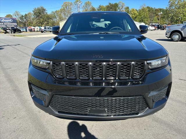 new 2025 Jeep Grand Cherokee car, priced at $43,796