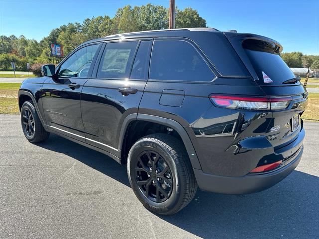 new 2025 Jeep Grand Cherokee car, priced at $42,796