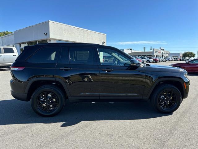 new 2025 Jeep Grand Cherokee car, priced at $43,796