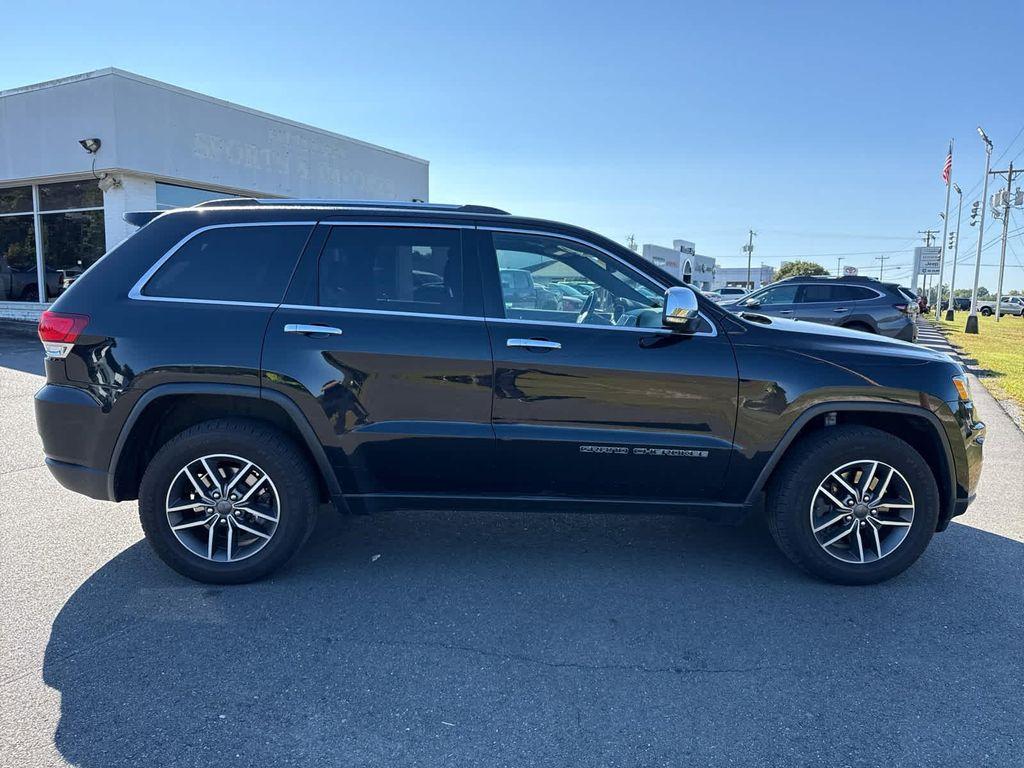 used 2021 Jeep Grand Cherokee car, priced at $23,897