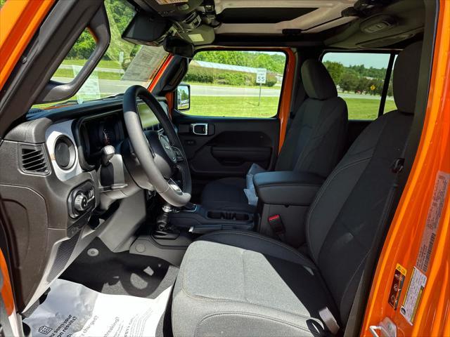 new 2025 Jeep Gladiator car, priced at $50,725