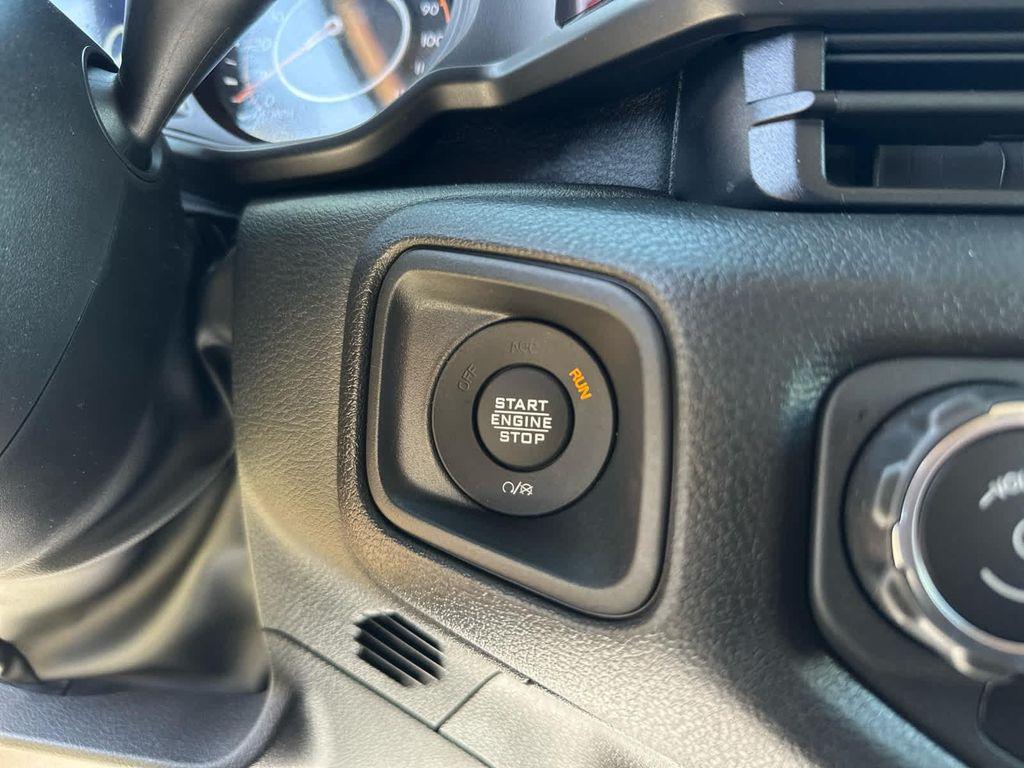 new 2025 Jeep Gladiator car, priced at $46,997