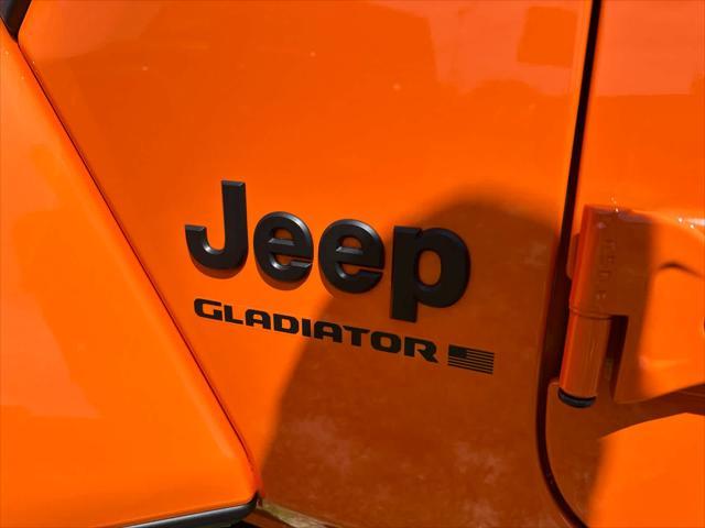 new 2025 Jeep Gladiator car, priced at $50,725