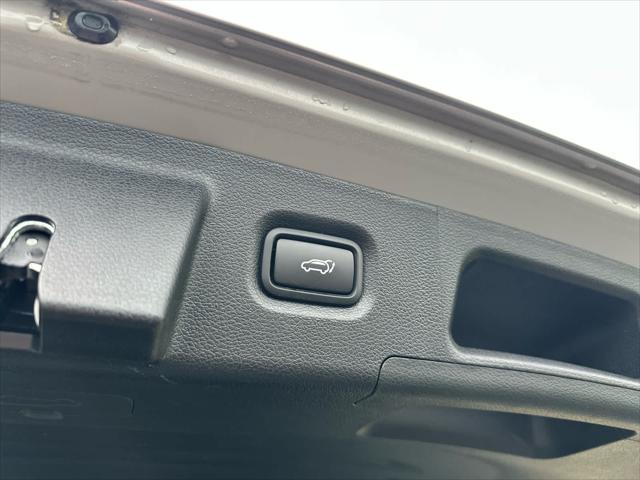 used 2023 Hyundai Santa Fe car, priced at $23,999