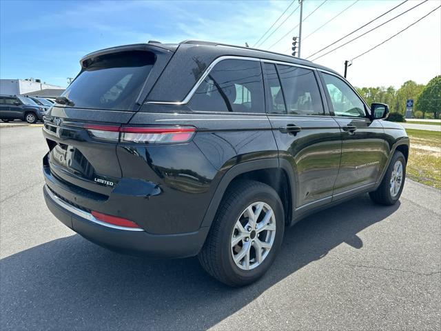 used 2024 Jeep Grand Cherokee car, priced at $38,999