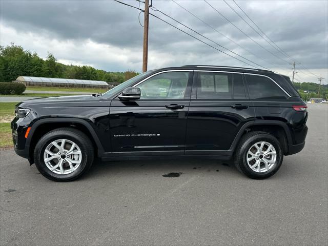 used 2024 Jeep Grand Cherokee car, priced at $38,897