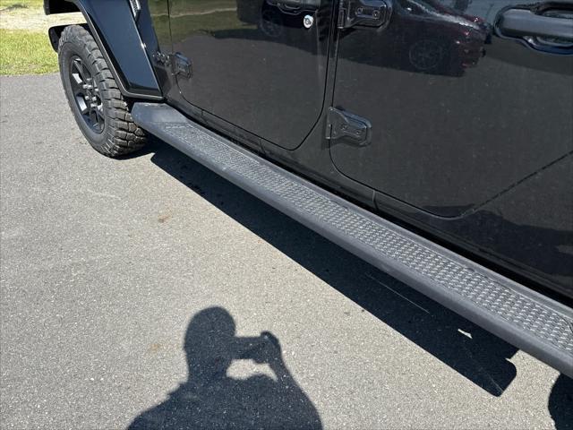 new 2025 Jeep Gladiator car, priced at $54,365