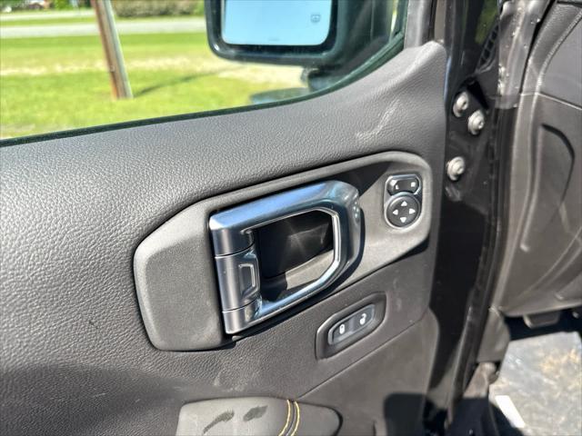 new 2025 Jeep Gladiator car, priced at $54,365