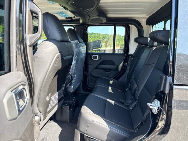 new 2025 Jeep Gladiator car, priced at $51,338