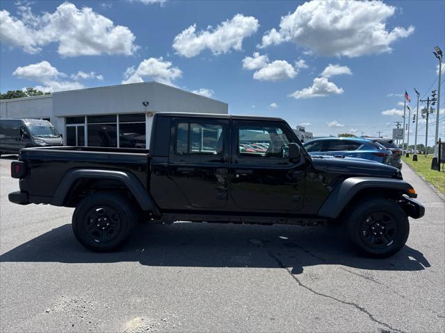 new 2025 Jeep Gladiator car, priced at $41,986