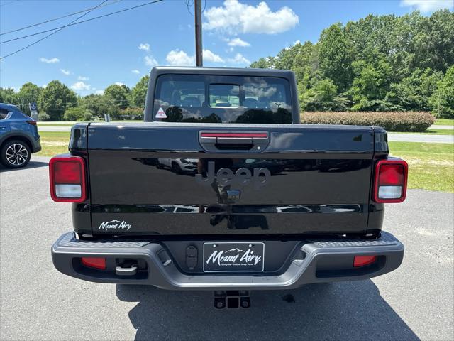 new 2025 Jeep Gladiator car, priced at $41,986