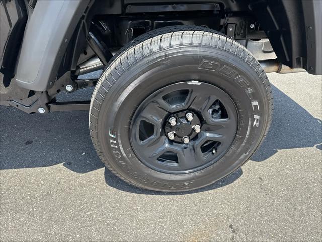 new 2025 Jeep Gladiator car, priced at $41,986