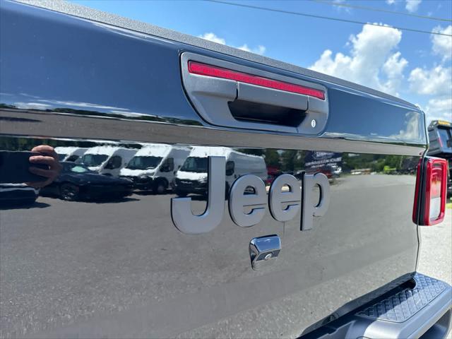 new 2025 Jeep Gladiator car, priced at $41,986
