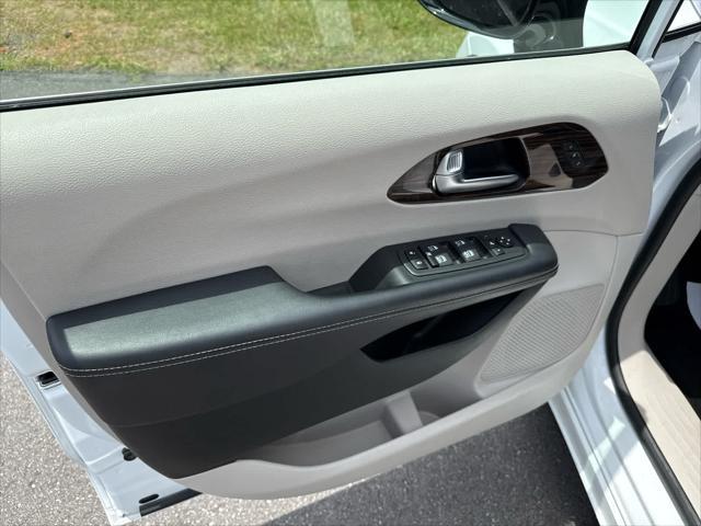 used 2023 Chrysler Pacifica car, priced at $29,497