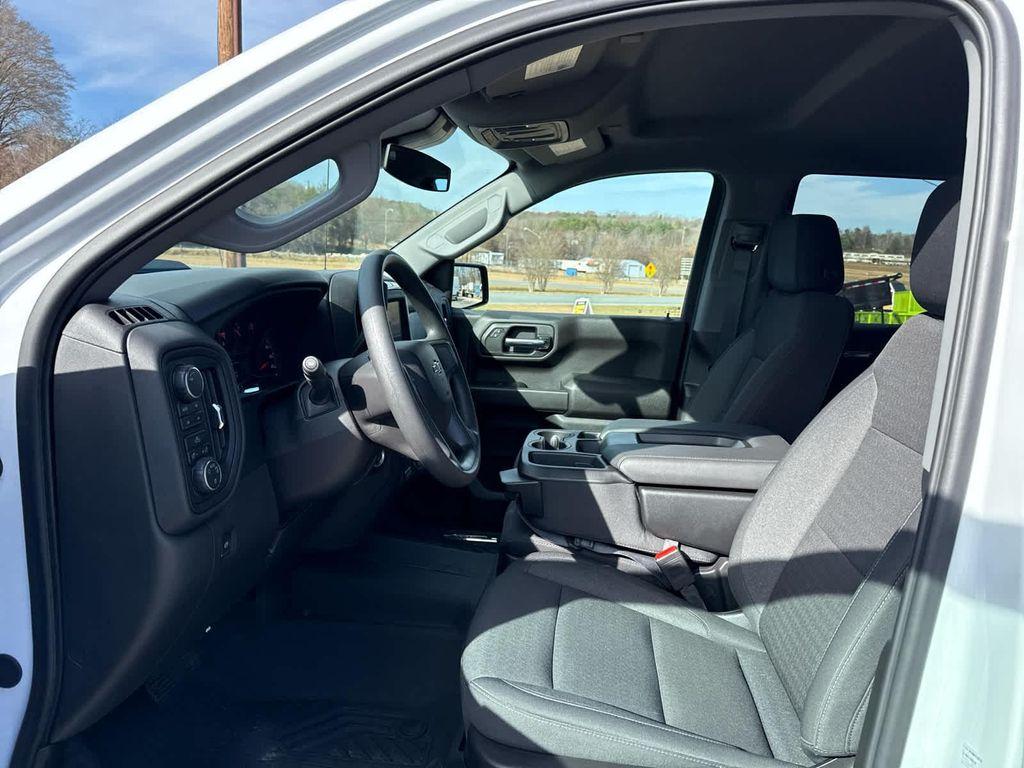 used 2024 Chevrolet Silverado 1500 car, priced at $40,897