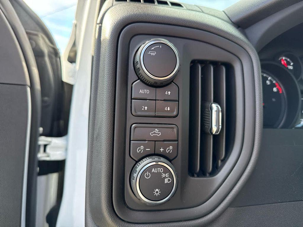 used 2024 Chevrolet Silverado 1500 car, priced at $40,897