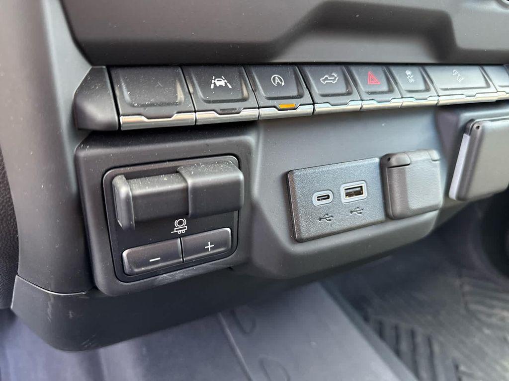 used 2024 Chevrolet Silverado 1500 car, priced at $40,897