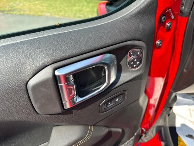 new 2025 Jeep Gladiator car, priced at $49,592