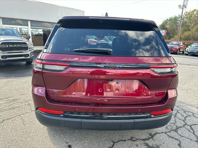 used 2024 Jeep Grand Cherokee car, priced at $39,997