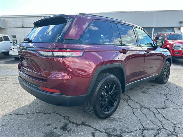 used 2024 Jeep Grand Cherokee car, priced at $39,997