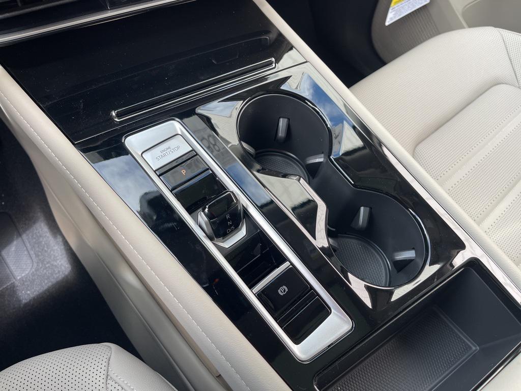 new 2025 Volkswagen Atlas car, priced at $44,458