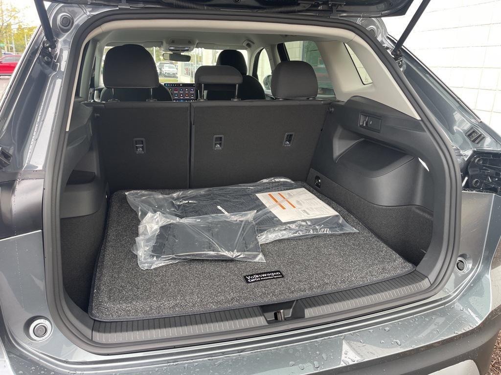 new 2025 Volkswagen Tiguan car, priced at $31,203