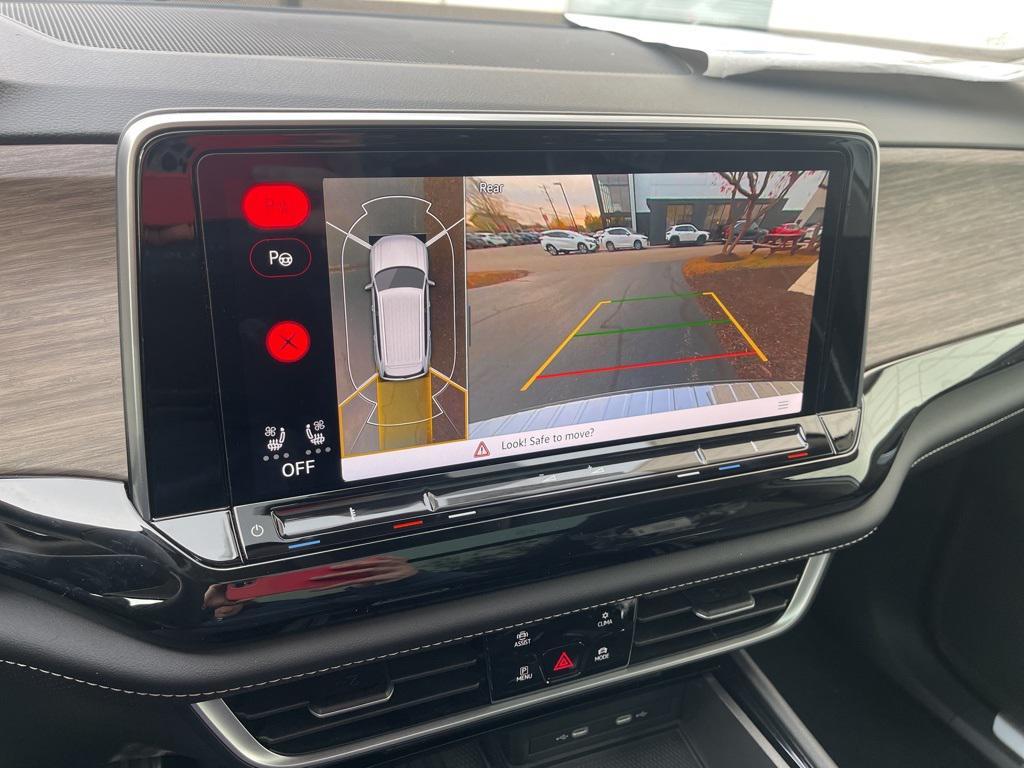 new 2026 Volkswagen Atlas car, priced at $54,118