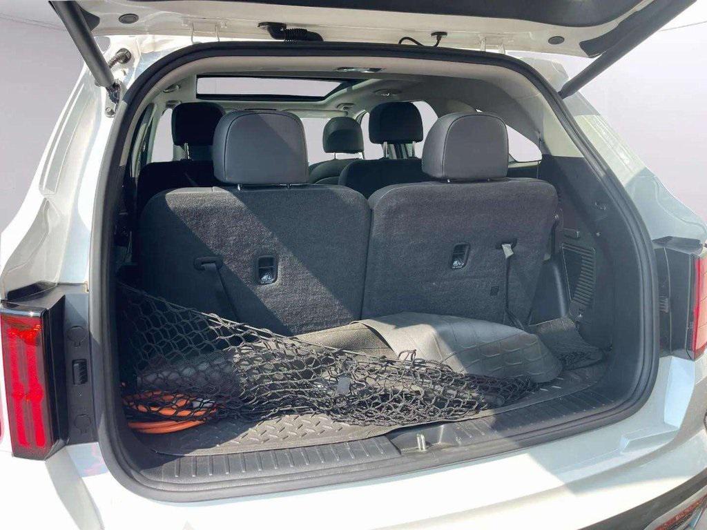 used 2022 Kia Sorento Plug-In Hybrid car, priced at $31,985