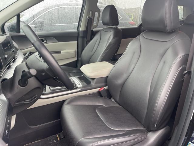 used 2024 Kia Carnival car, priced at $34,994