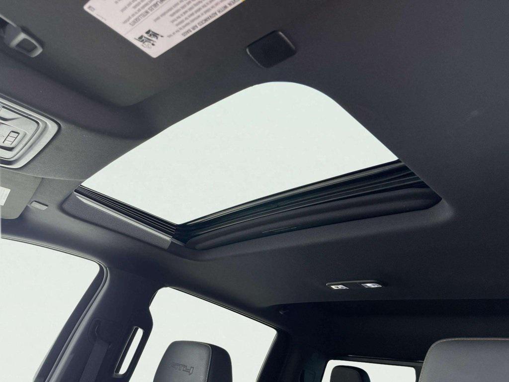used 2019 GMC Sierra 1500 car, priced at $36,372