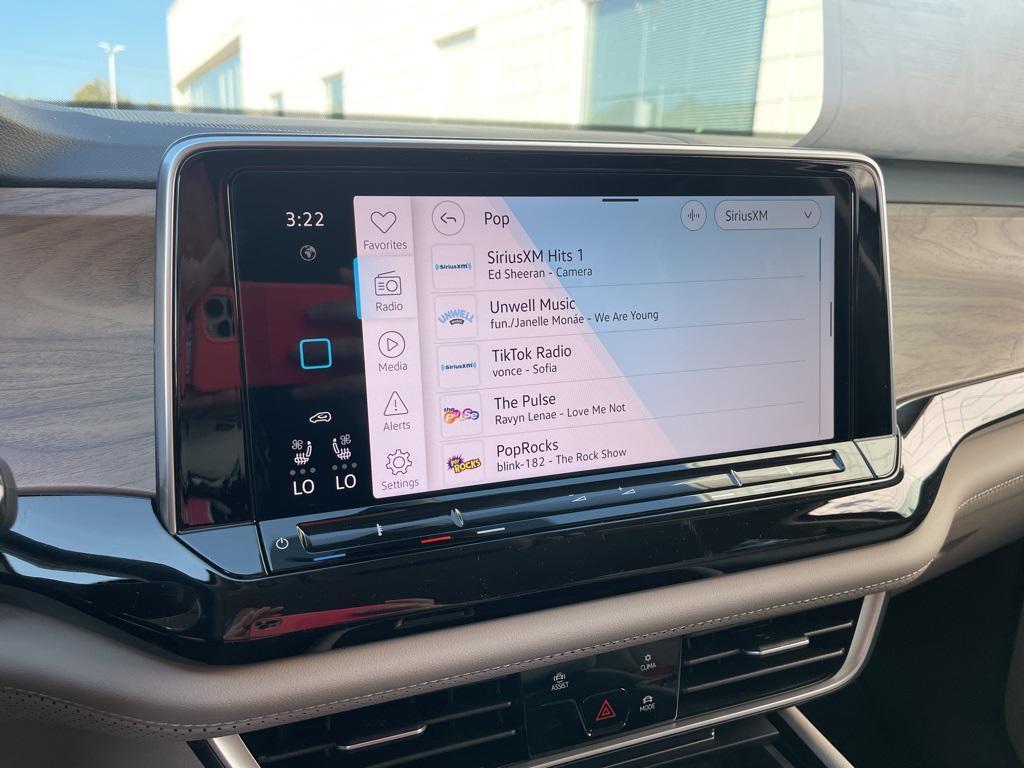 new 2026 Volkswagen Atlas car, priced at $40,745