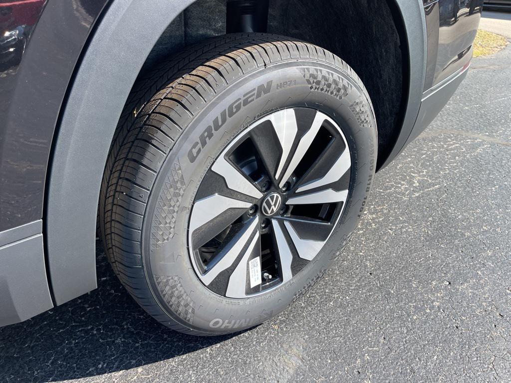 new 2026 Volkswagen Atlas car, priced at $40,745