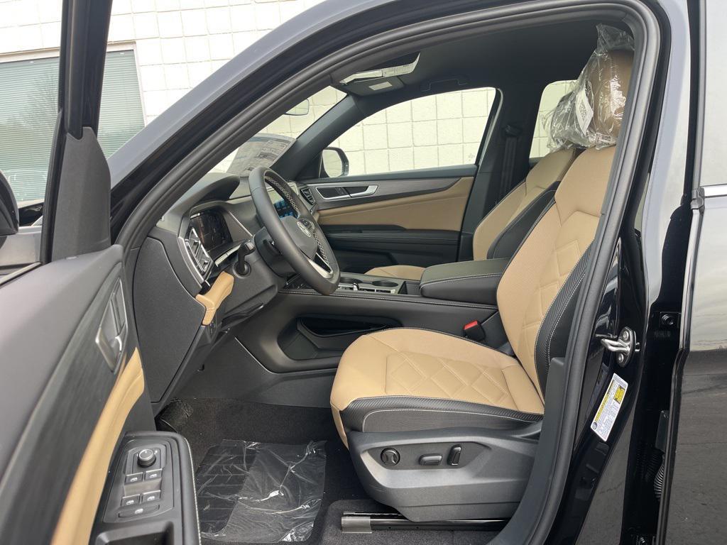 new 2026 Volkswagen Atlas Cross Sport car, priced at $38,768