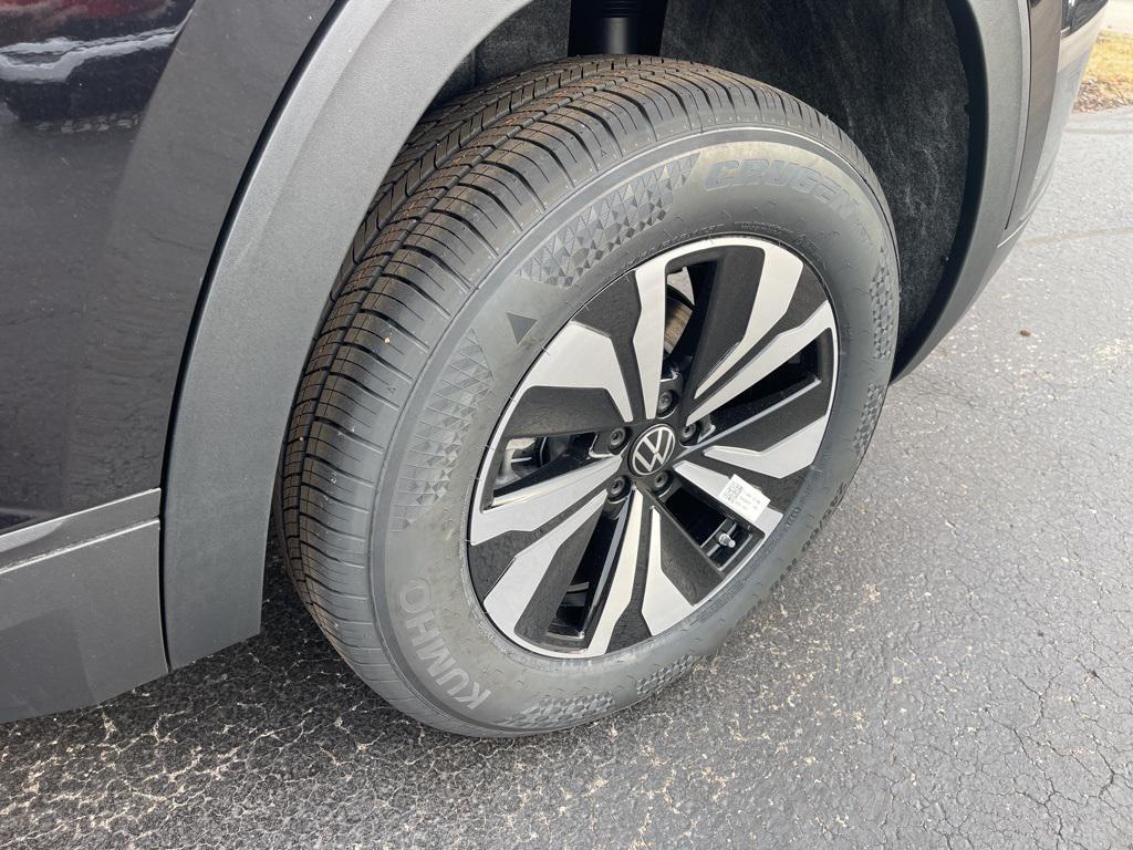 new 2026 Volkswagen Atlas Cross Sport car, priced at $38,768