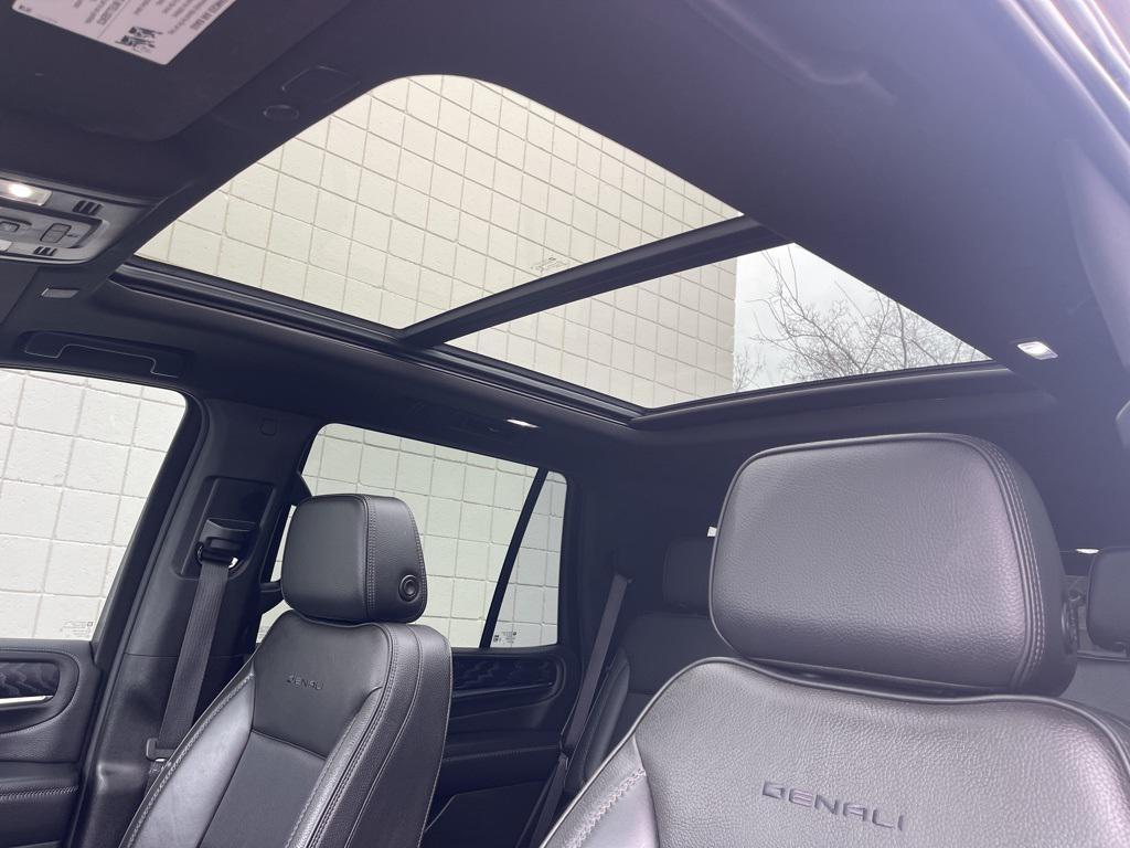 used 2022 GMC Yukon car, priced at $56,843