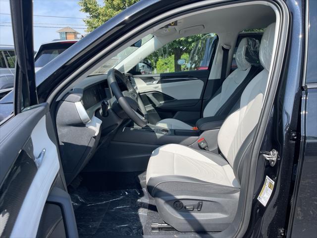 new 2025 Volkswagen Tiguan car, priced at $33,502