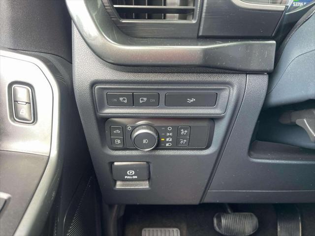 used 2022 Ford F-150 car, priced at $37,995