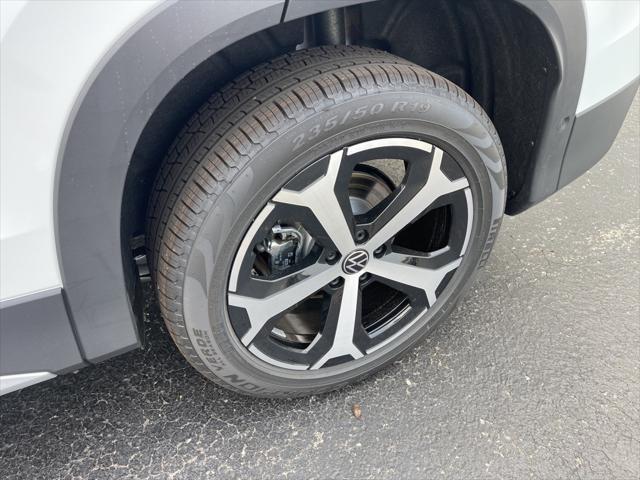 new 2025 Volkswagen Tiguan car, priced at $34,534
