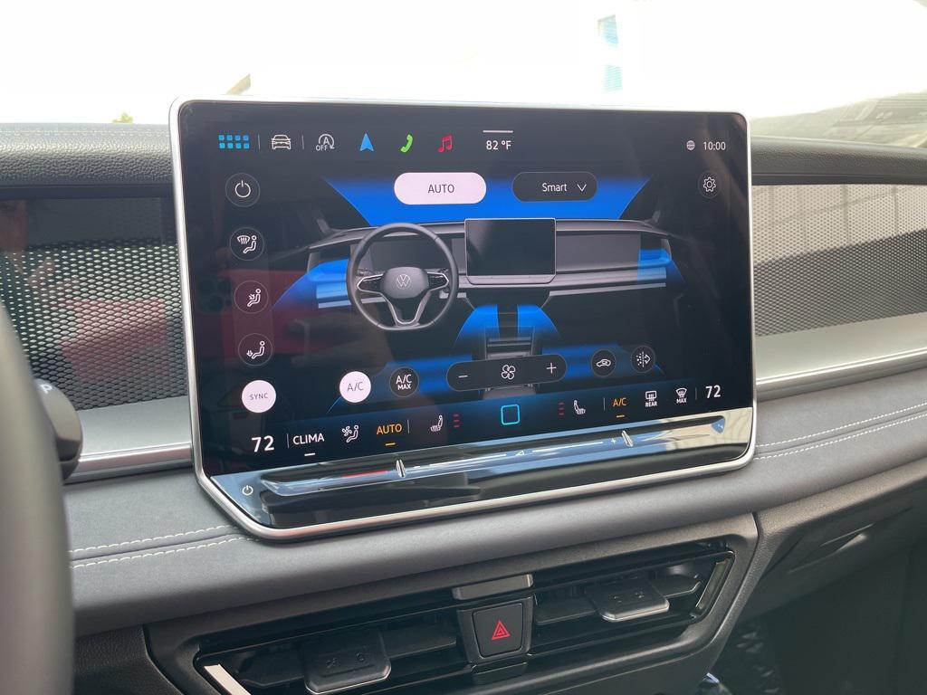 new 2025 Volkswagen Tiguan car, priced at $36,994