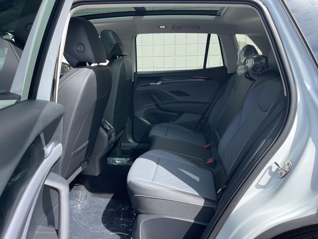 new 2025 Volkswagen Tiguan car, priced at $36,994