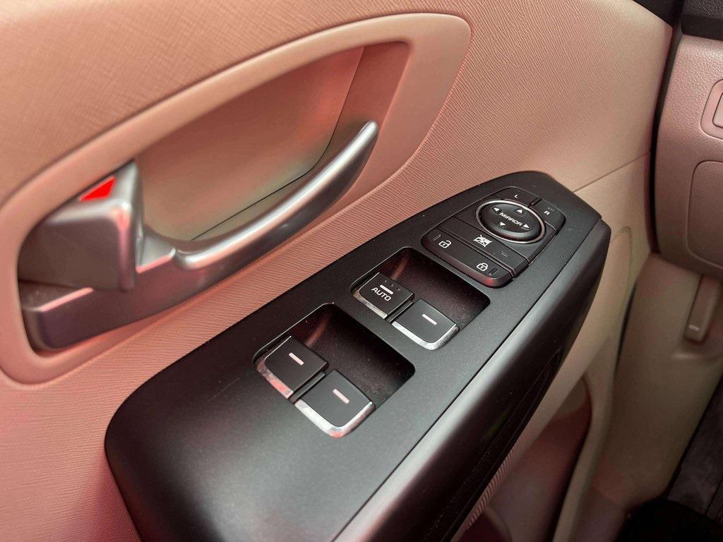 used 2021 Kia Sedona car, priced at $20,454