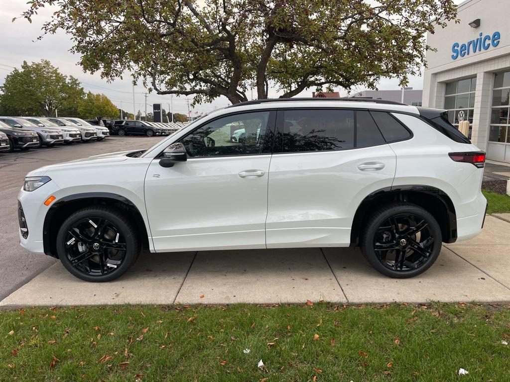 new 2025 Volkswagen Tiguan car, priced at $37,874