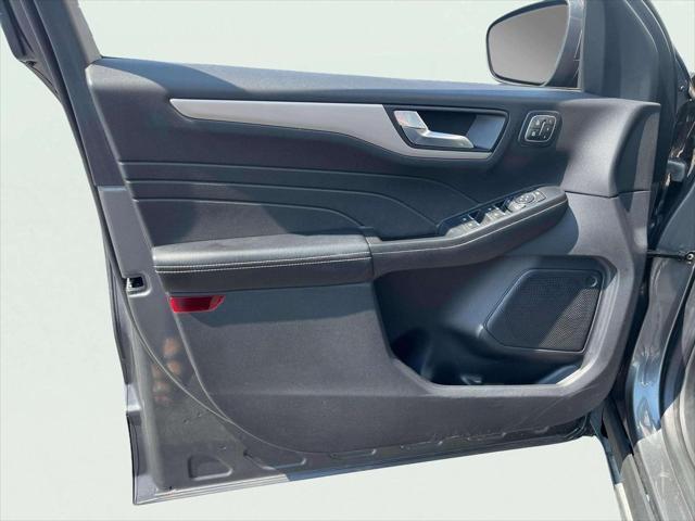 used 2022 Ford Escape car, priced at $26,989