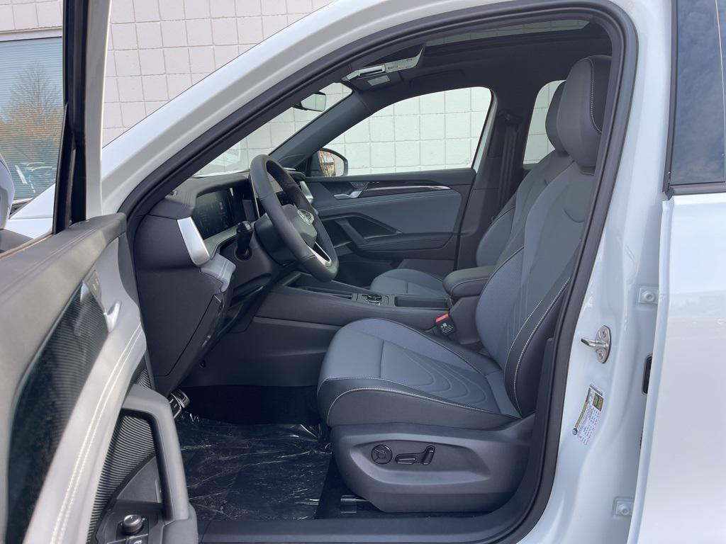 new 2025 Volkswagen Tiguan car, priced at $36,103