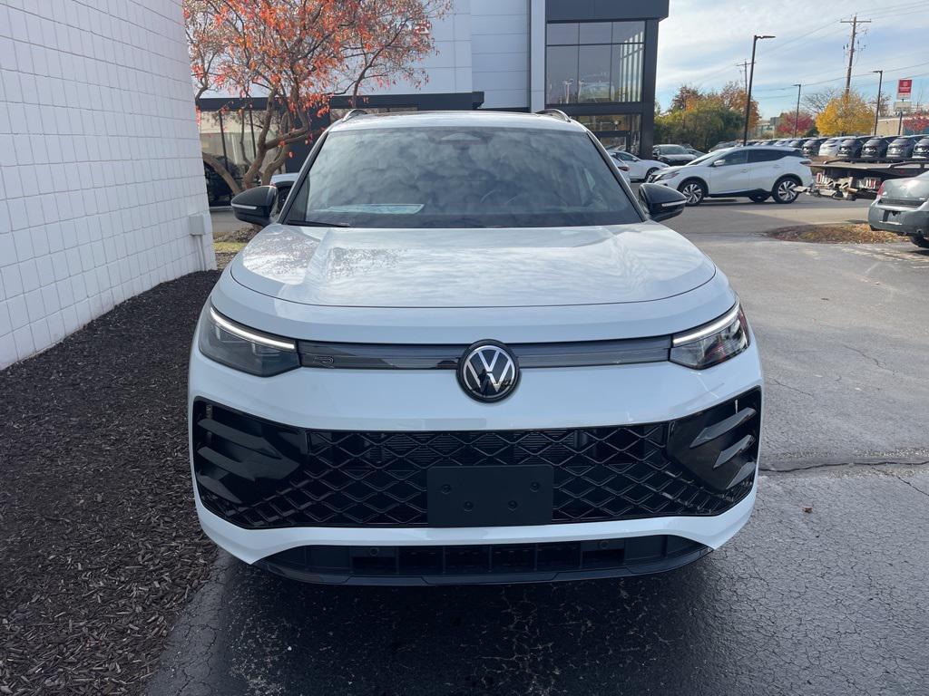 new 2025 Volkswagen Tiguan car, priced at $36,103