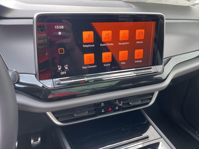 new 2025 Volkswagen Atlas car, priced at $45,077
