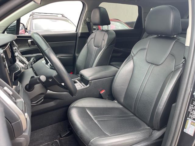 used 2023 Kia Sorento car, priced at $29,995